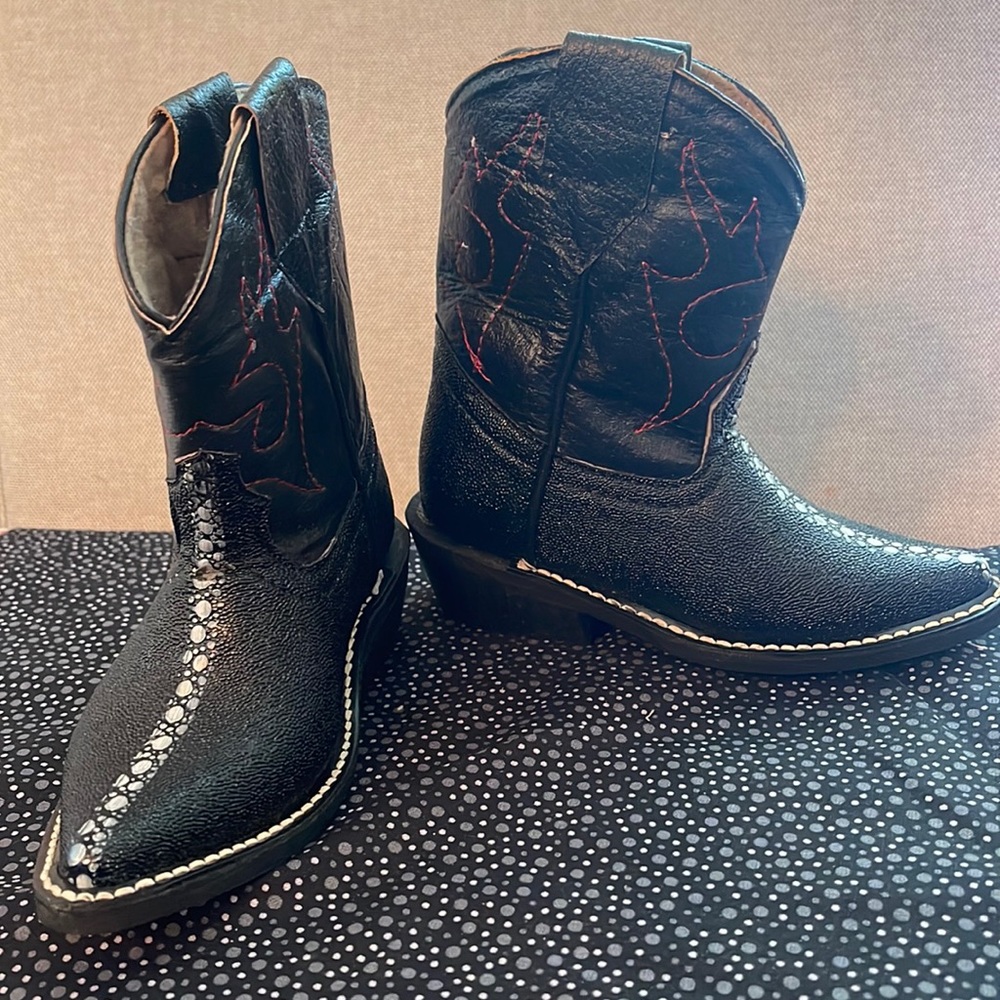Authentic leather kids boot